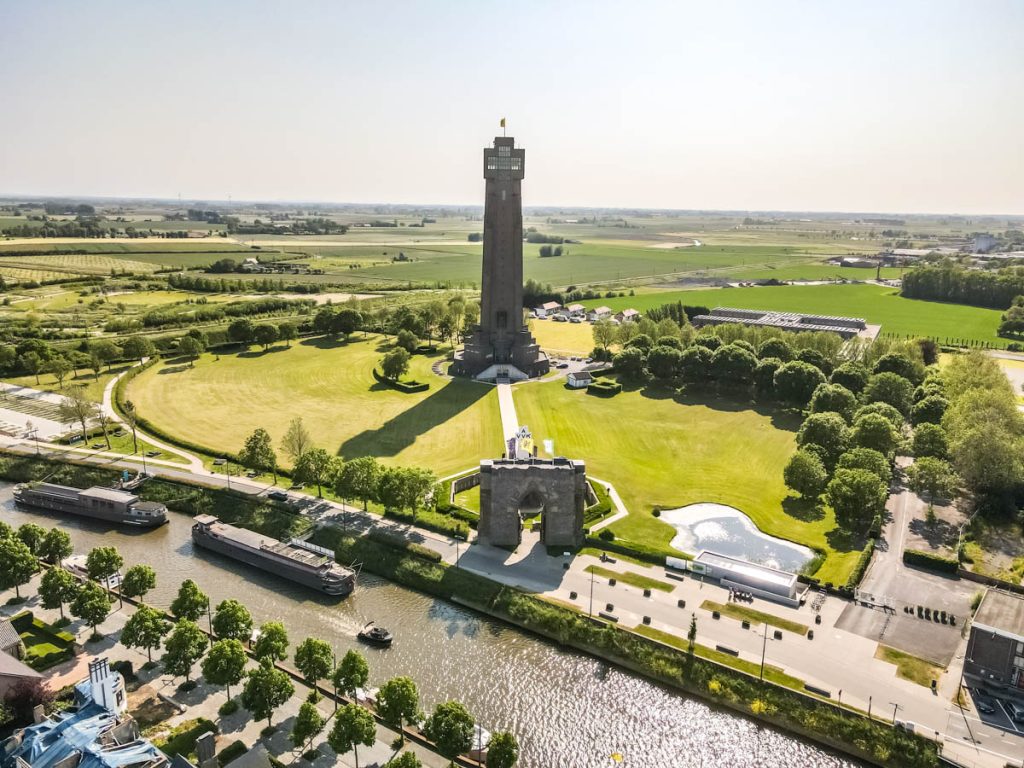 Yserturm oder Ijzertooren in Dijksmuede, Belgien