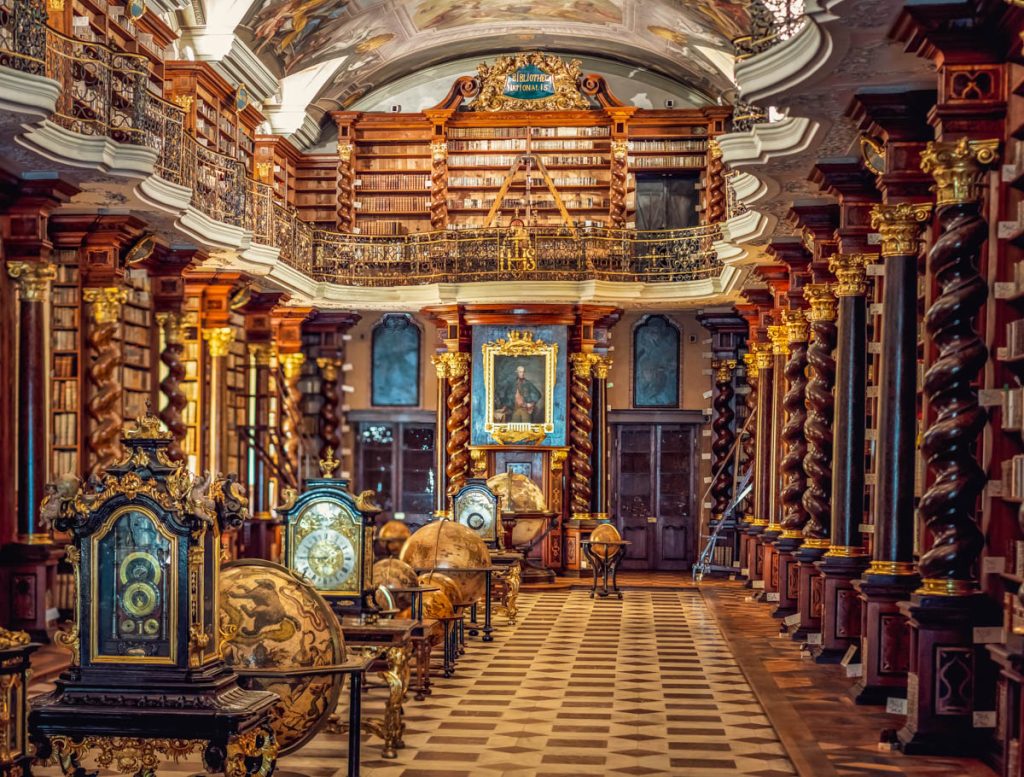 Prag Sehenswürdigkeiten: Die alte Bibliothek im Clementinum