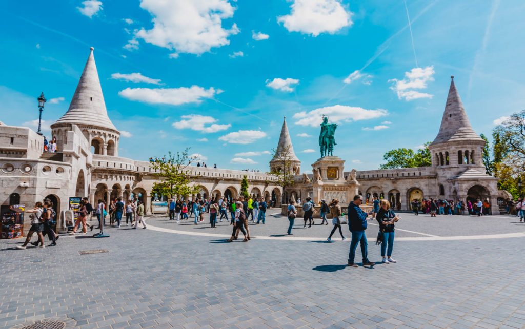 Fischerbastei auf dem Burgberg in Budapest