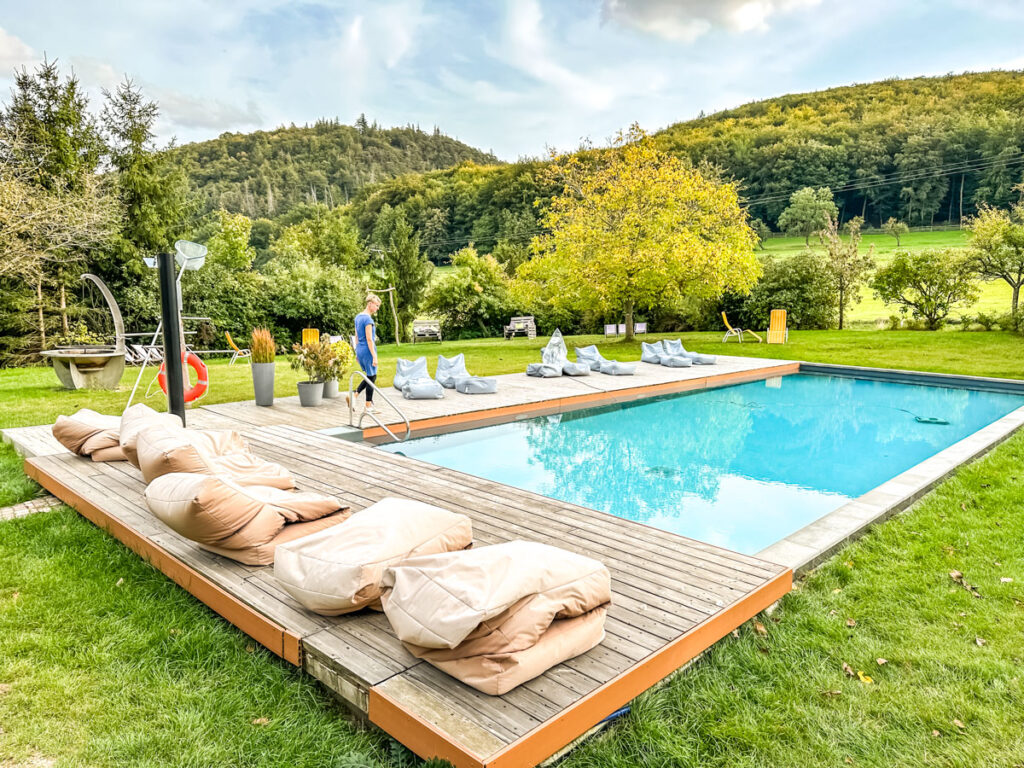 Der schöne Naturpool vom Bastenhaus am Donnersberg