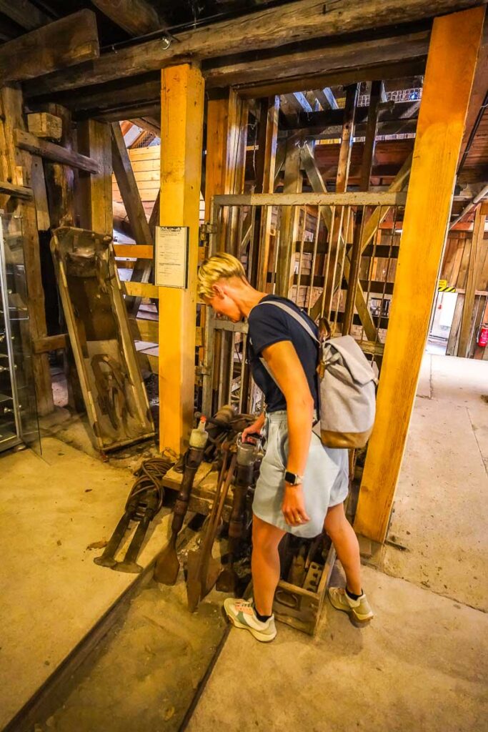 Ehemalige Tongrub im Landschaftsschutzgebiet Erdekaut – Ausflugsziele in der Pfalz