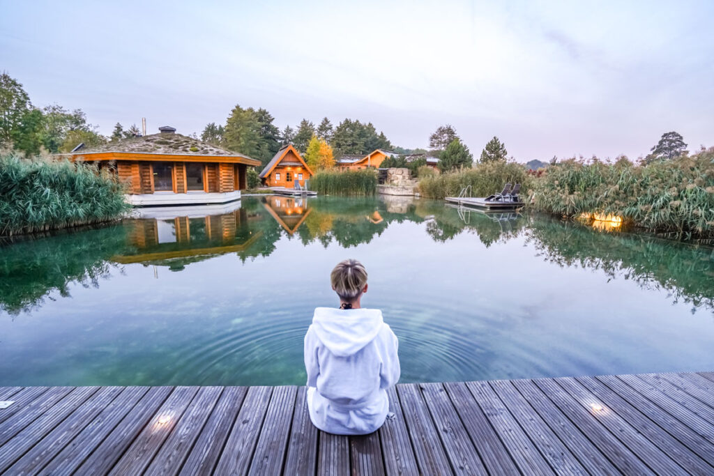 Der Naturpool in der Obermain Therme Bad Staffelstein