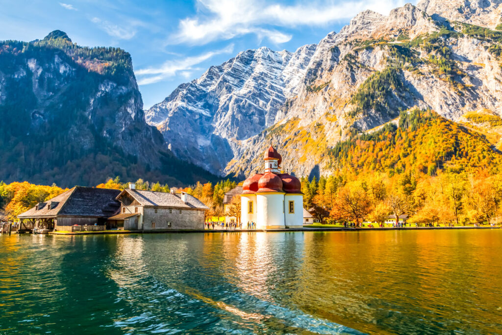 If you love nature and mountains, Berchtesgarden should be on your bucket list of the most beautiful excursion destinations in Germany.