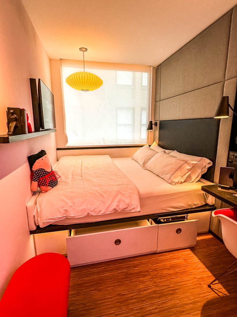 citizenM Chicago Downtown hotel