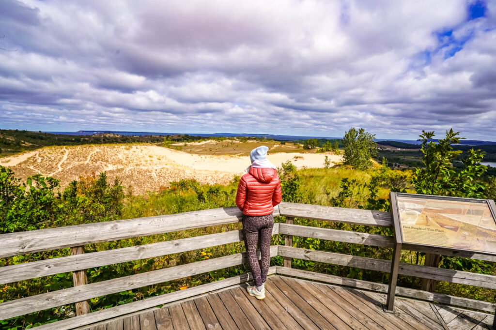 Auf deinem Michigan Roadtrip entdeckst du auch den Dune Overlook