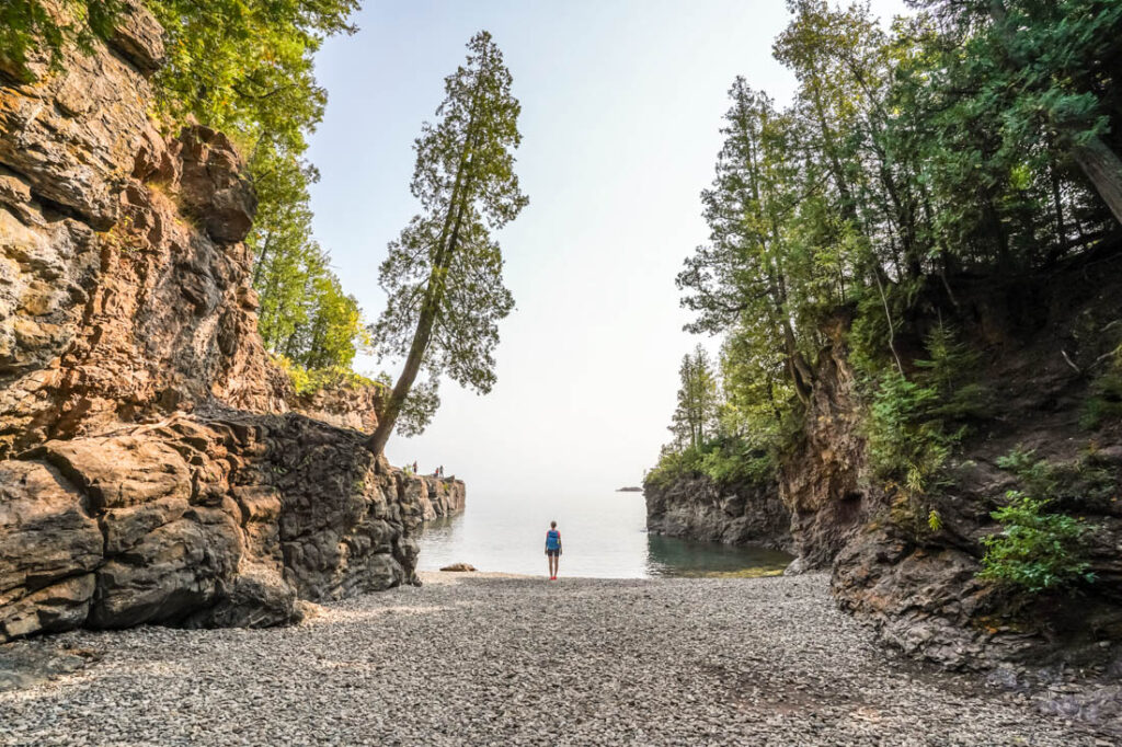 Traumhafte Bucht beim Black Rock in Marquette – Michigan Roadtrip