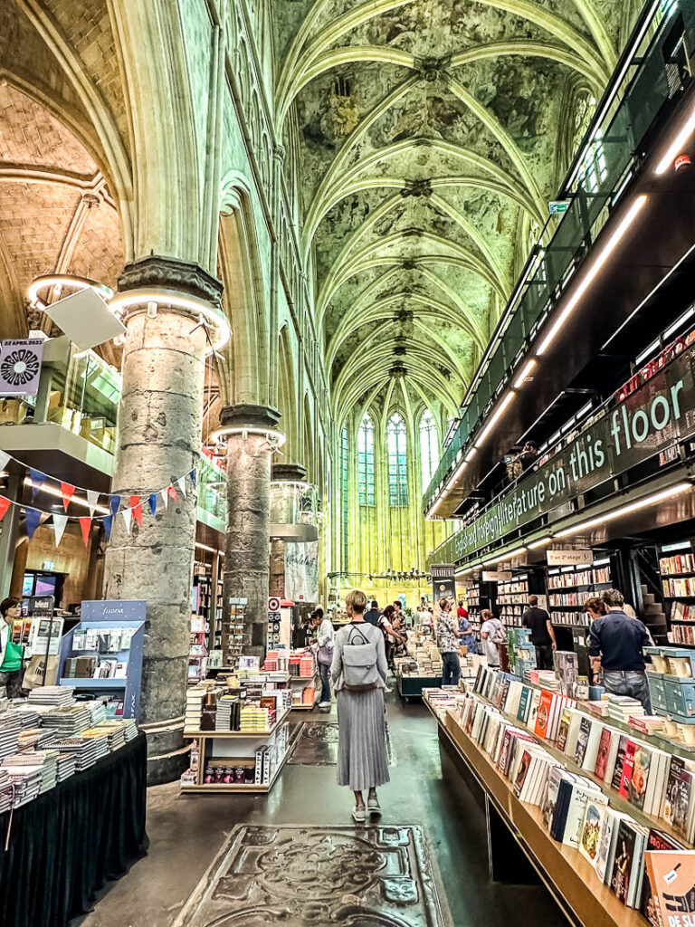 Maastricht Sehenswuerdigkeiten Boekhandel Dominicanen