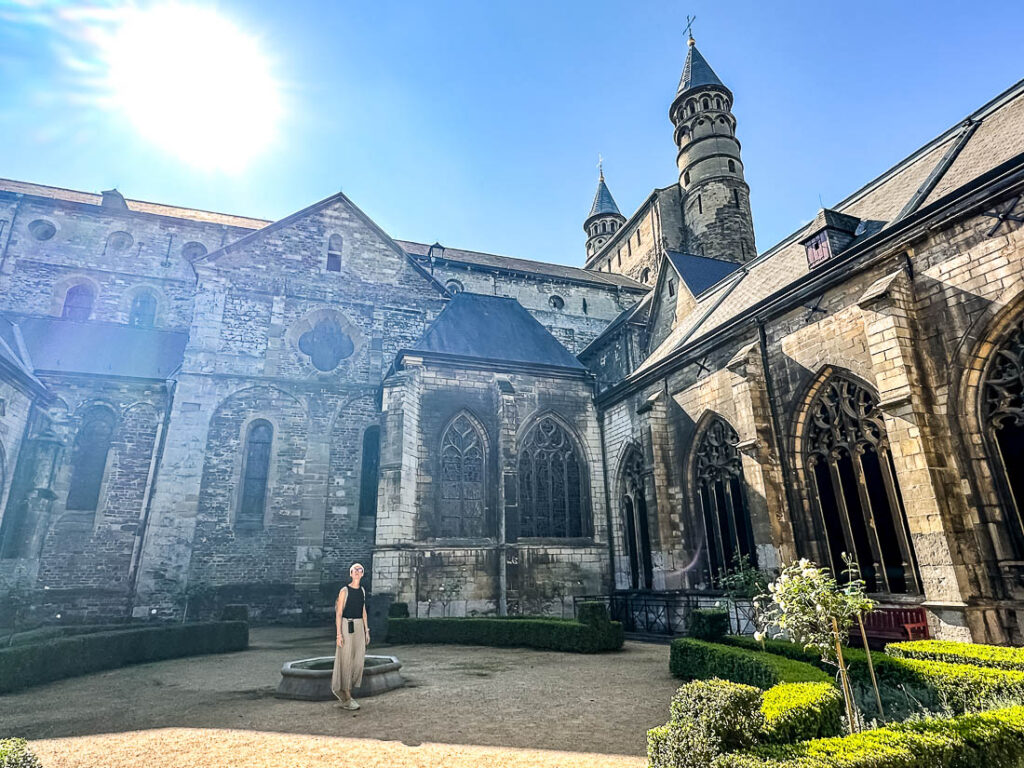 Maastricht Sehenswuerdigkeiten Liebfrauenbasilika