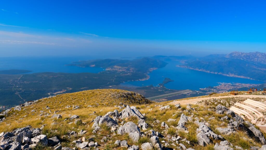 Blick auf die Bucht von Kotor – Lovćen Nationalpark, Montenegro