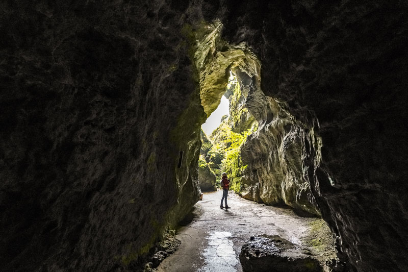 Fränkische Schweiz Sehenswürdigkeiten: Die Teufelshöhle in Pottenstein