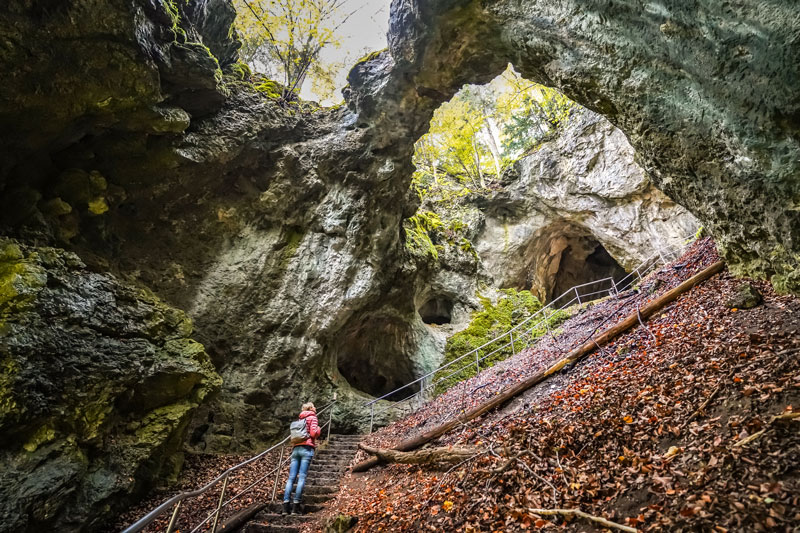 Die beeindruckende Versturzhöhle Riesenburg