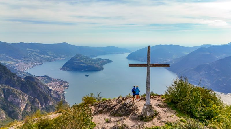 Ausblick vom Corna Trentapassi oberhalb des Comer Sees