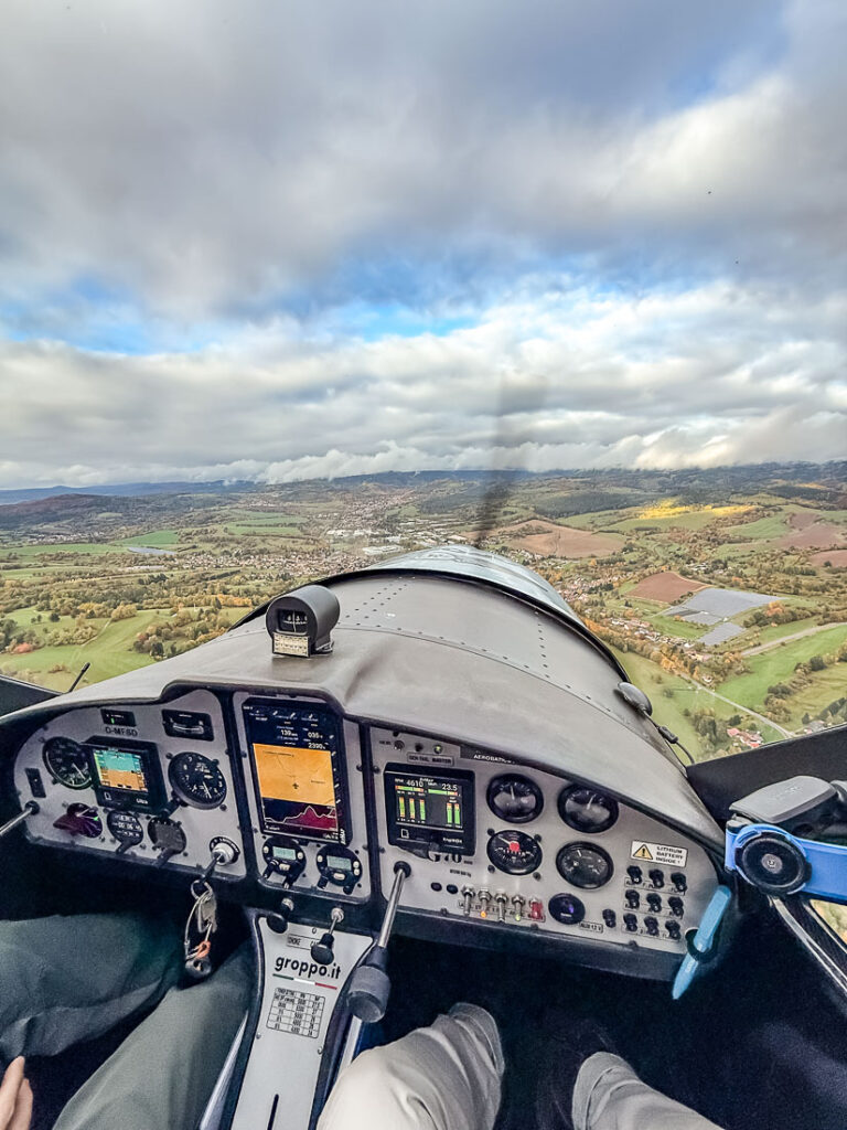 Blick aus dem Cockpit über den Thüringer Wald – Oberhof Highlights
