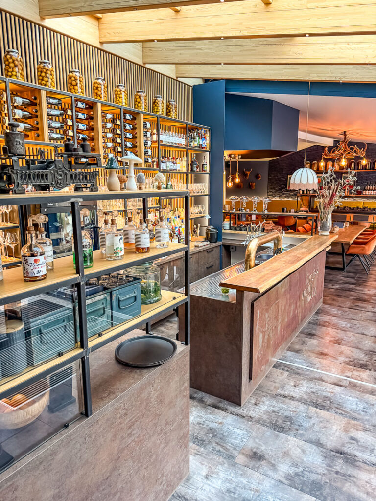 Hotels in Oberhof – der Blick ins Restaurant vom Haus Vergissmeinnicht