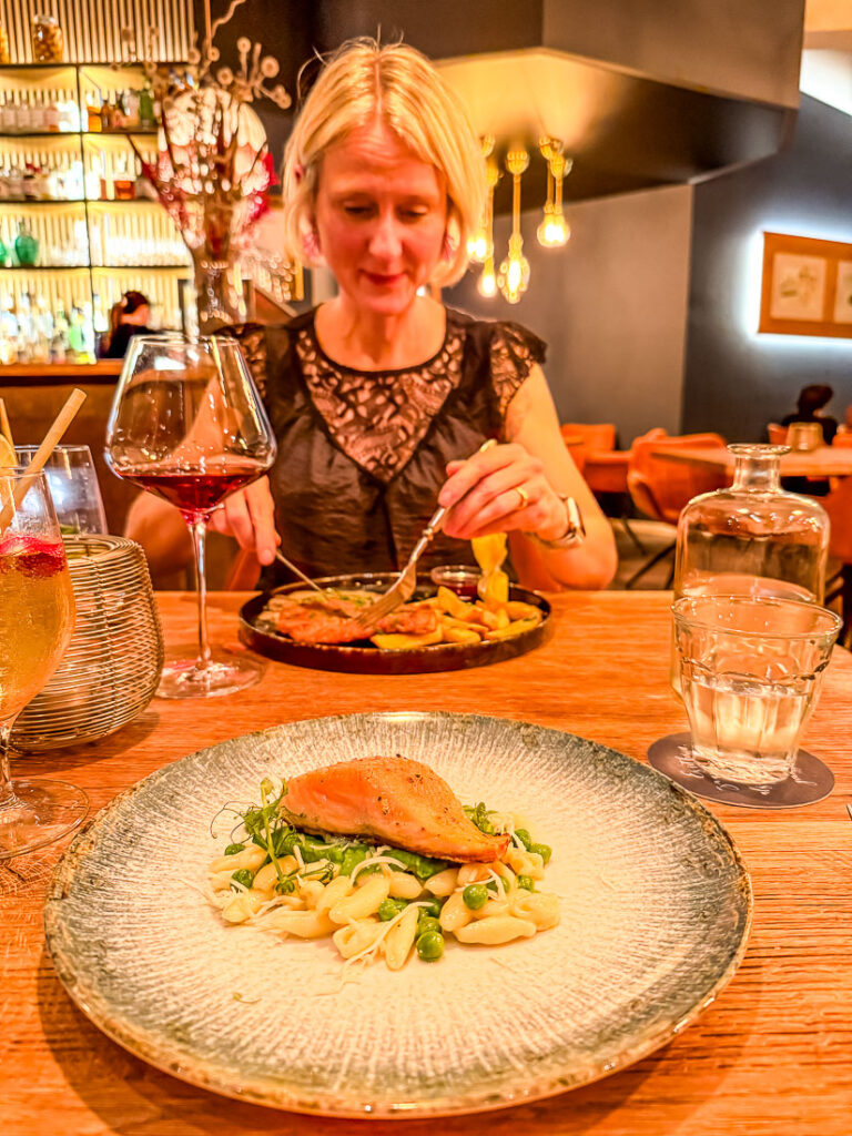 Schönes Ambiente im Restaurant Vergissmeinnicht Oberhof
