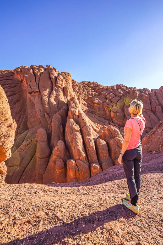 Die sehen doch wirklich aus wie Affenfinger! Monkeyfinger Canyon im Dadestal – Marokko Urlaub