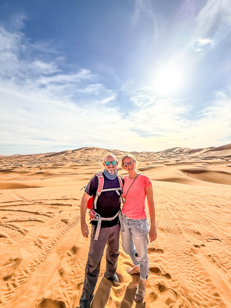 Startklar für ein Quadabenteuer in den Sanddünen der Sahara Marokkos