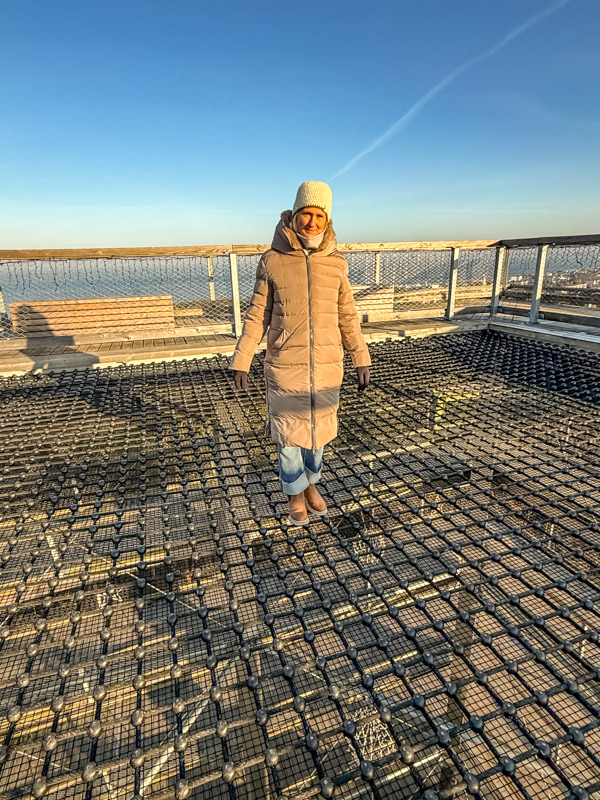 Nervenkitzel auf dem Netz des Baumwipfelpfades in Heringsdorf