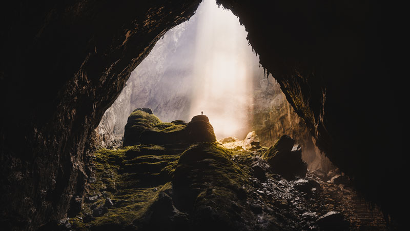Flughafen BER Berlin Höhle