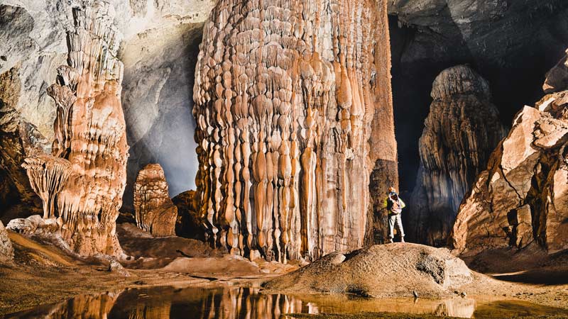 Flughafen BER Berlin Tropfsteinhöhle